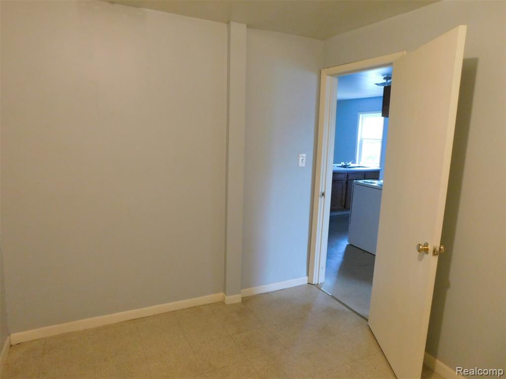 813 Court Street, Port Huron, MI 48060 — Photo 3