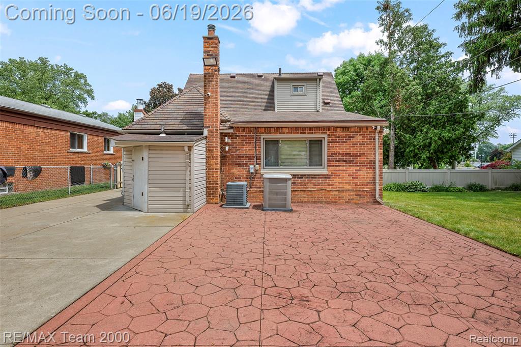 6155 N Silvery Lane, Dearborn Heights, MI 48127 — Photo 33
