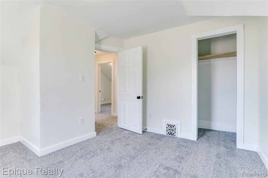 711 Stanton Street, Port Huron, MI 48060 — Photo 17