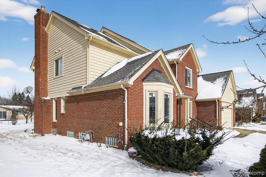 6857 Bridgemont Drive, Canton, MI 48187 — Photo 2