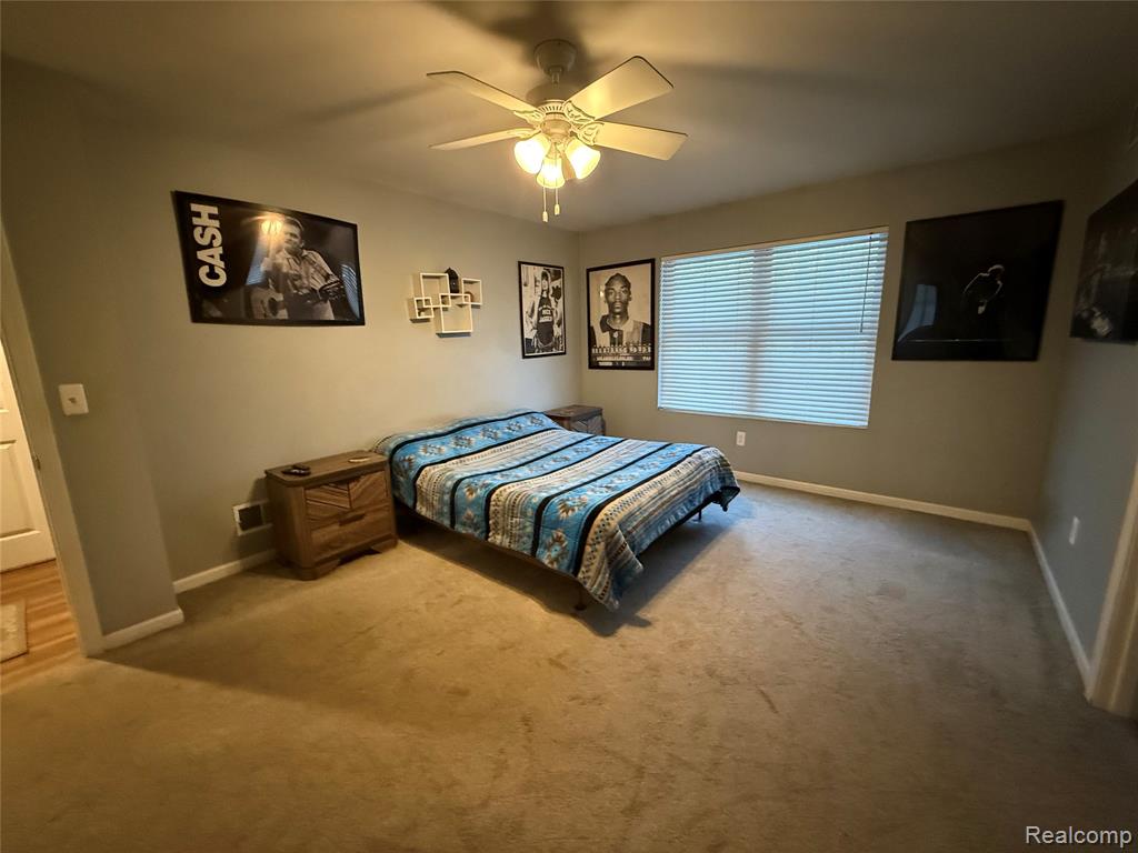 26020 Martinsville Road, Belleville, MI 48111 — Photo 25