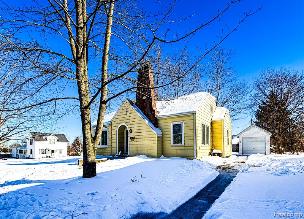 330 N Hanselman Street, Bad Axe, MI 48413
