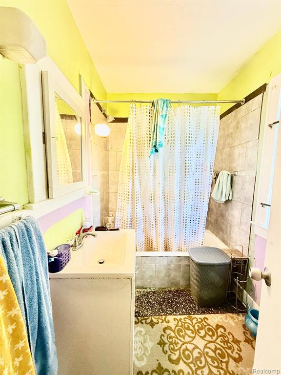 9129 Fischer Street, Detroit, MI 48213 — Photo 14