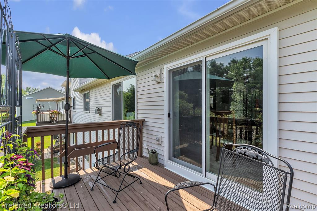 77 Sedum, Howell, MI 48843 — Photo 46