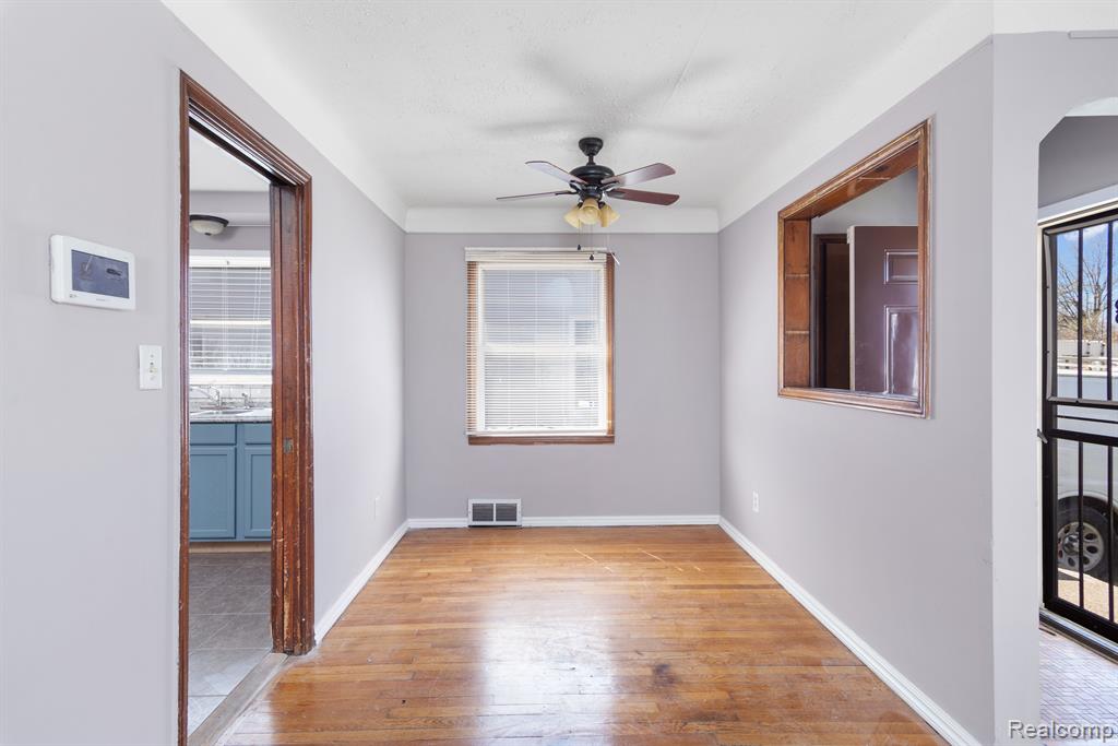7668 HEYDEN Street, Detroit, MI 48228 — Photo 7