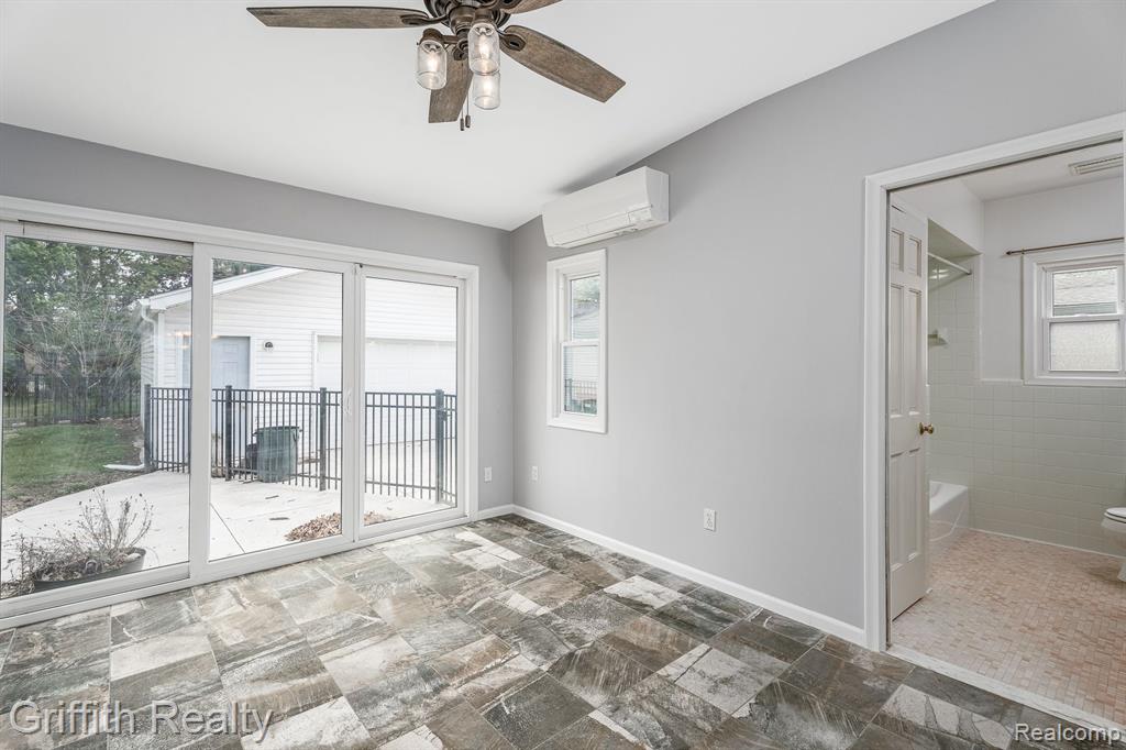 707 ELMWOOD Street, Dearborn, MI 48124 — Photo 13