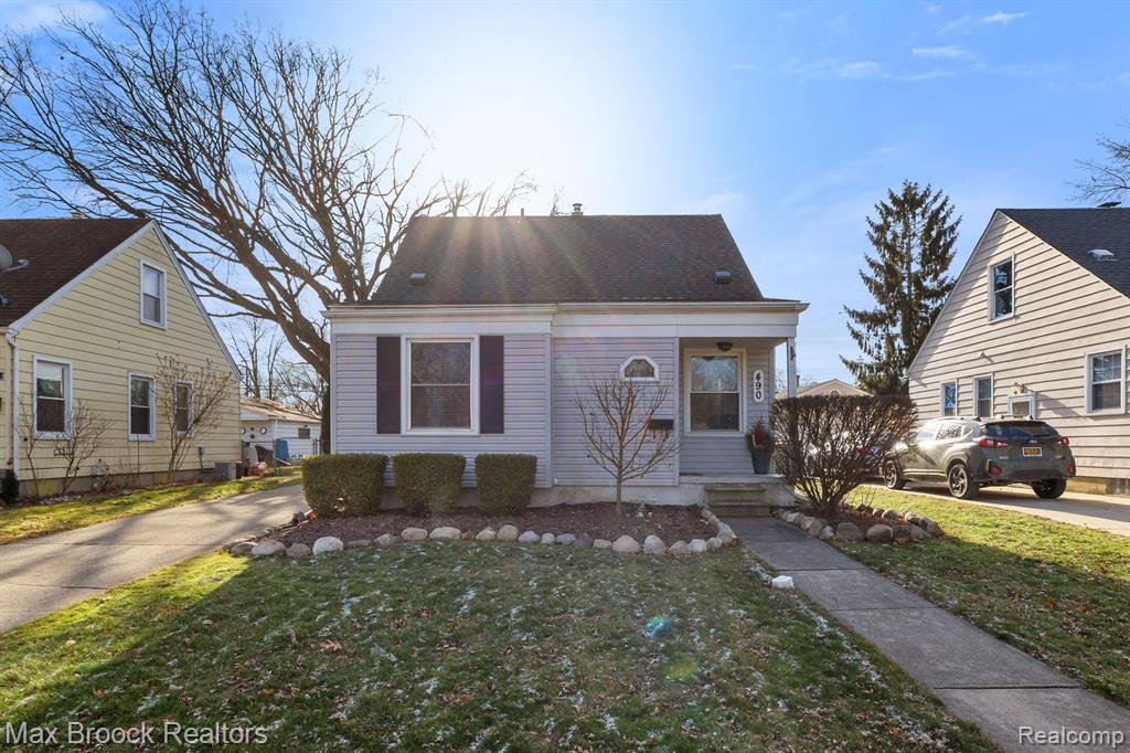 490 ROTH Boulevard, Clawson, MI — Photo 2