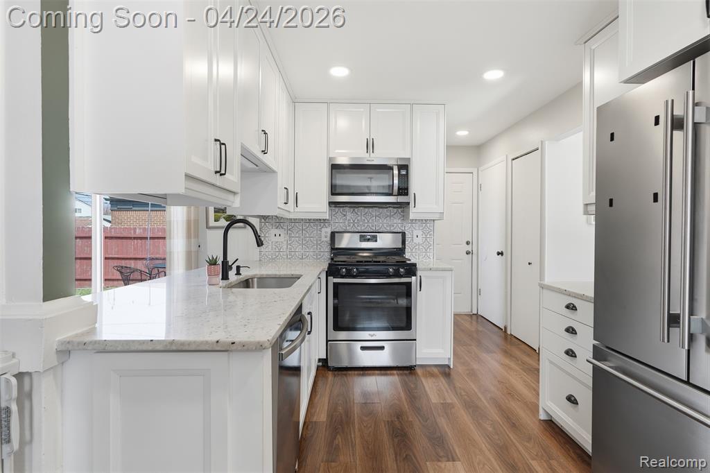 14820 Talbot Street, Oak Park, MI 48237 — Photo 10