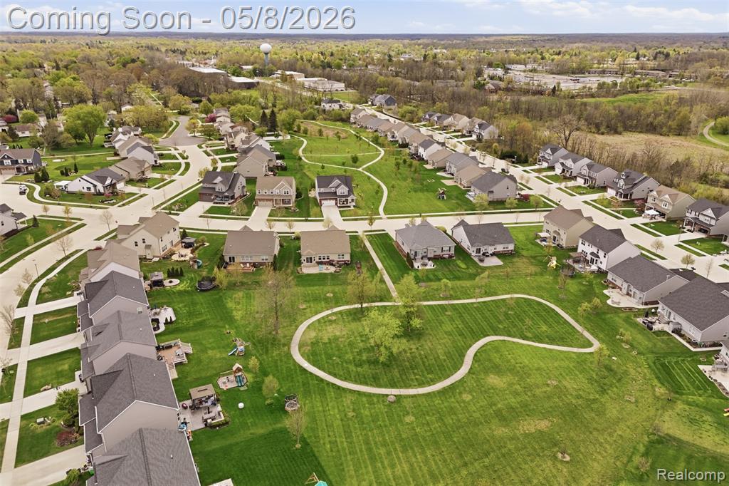 826 Kestrel Court, South Lyon, MI 48178 — Photo 39