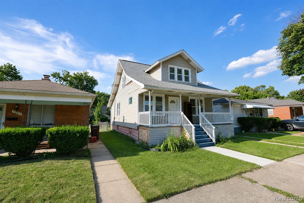 7271 Wiegand, Center Line, MI 48015 — front exterior