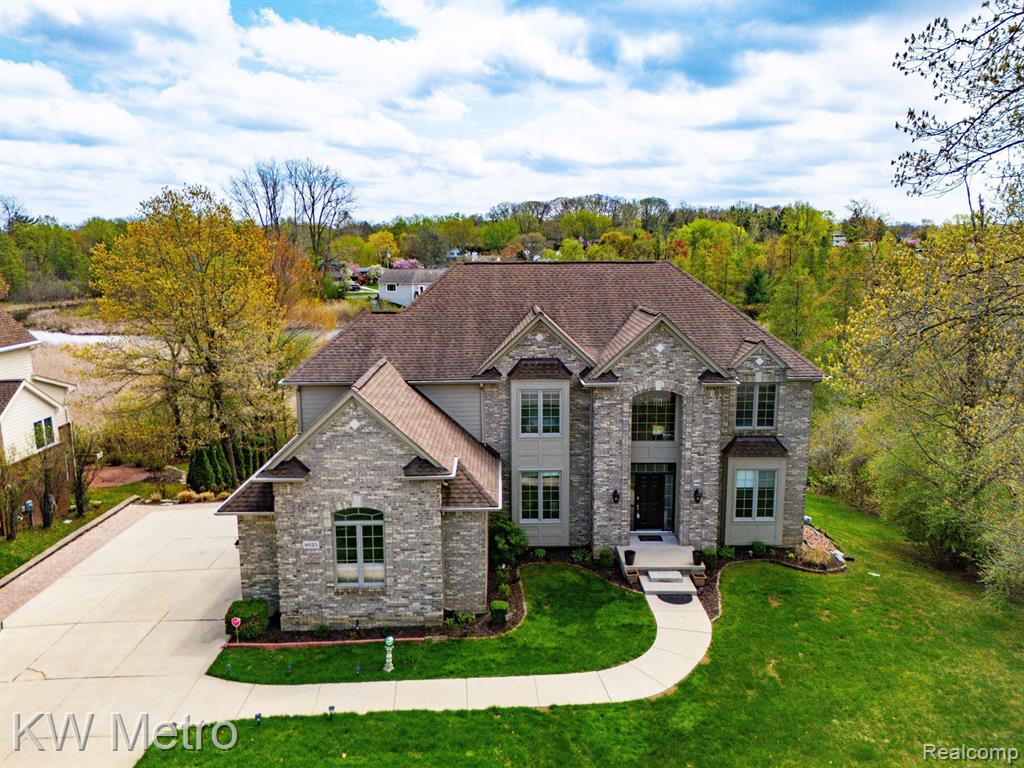 9025 HURON BLUFFS Drive, White Lake, MI — Photo 47