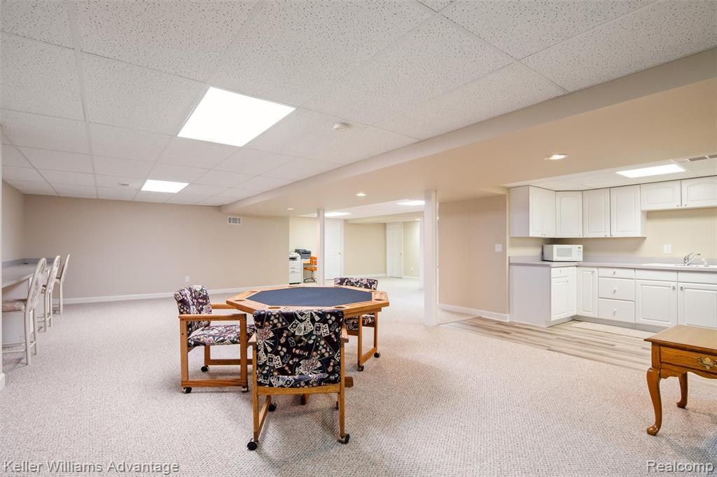 2850 Santia Drive, Troy, MI, 48085