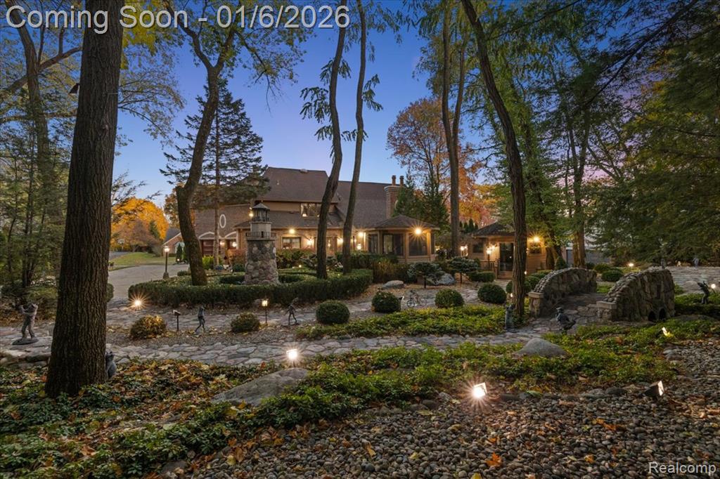 7310 Sandy Creek Lane, Bloomfield Hills, MI 48301 — Photo 2