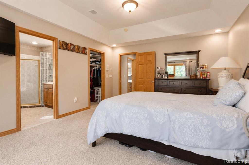 545 Karla Lane, Marysville, MI 48040 — Photo 16