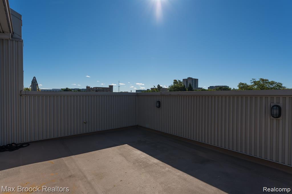 638 W 11 Mile Road, Royal Oak, MI 48067 — Photo 23