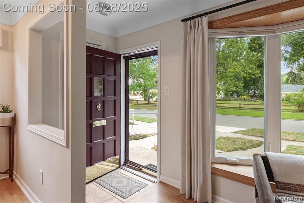 727 S Vermont Avenue, Royal Oak, MI 48067 — Photo 9