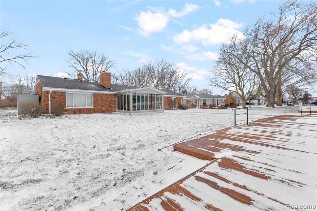 39520 Venetian Drive, Harrison Township, MI — Photo 37