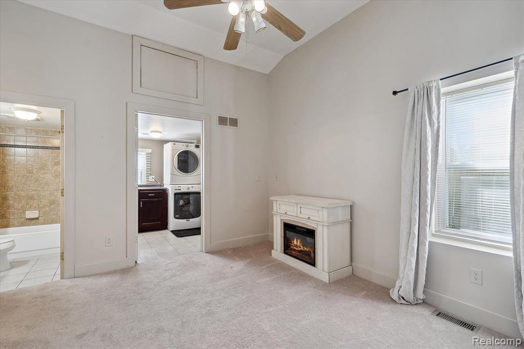 98 WATERLY Avenue, Waterford, MI 48328 — Photo 12