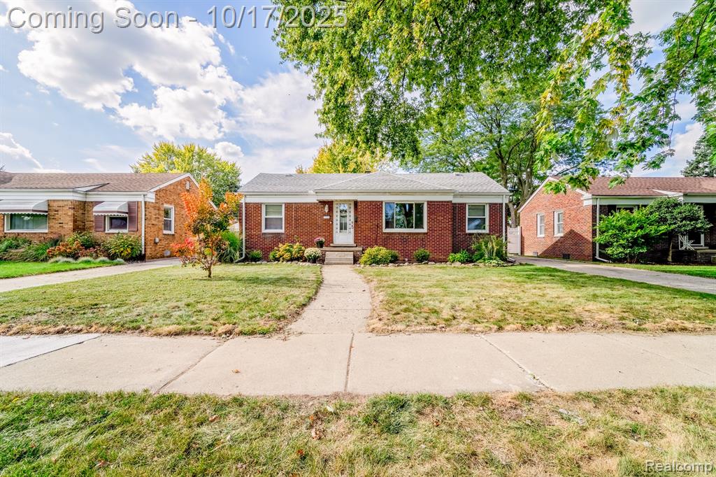 6384 Buckingham Avenue, Allen Park, MI 48101 — Photo 5