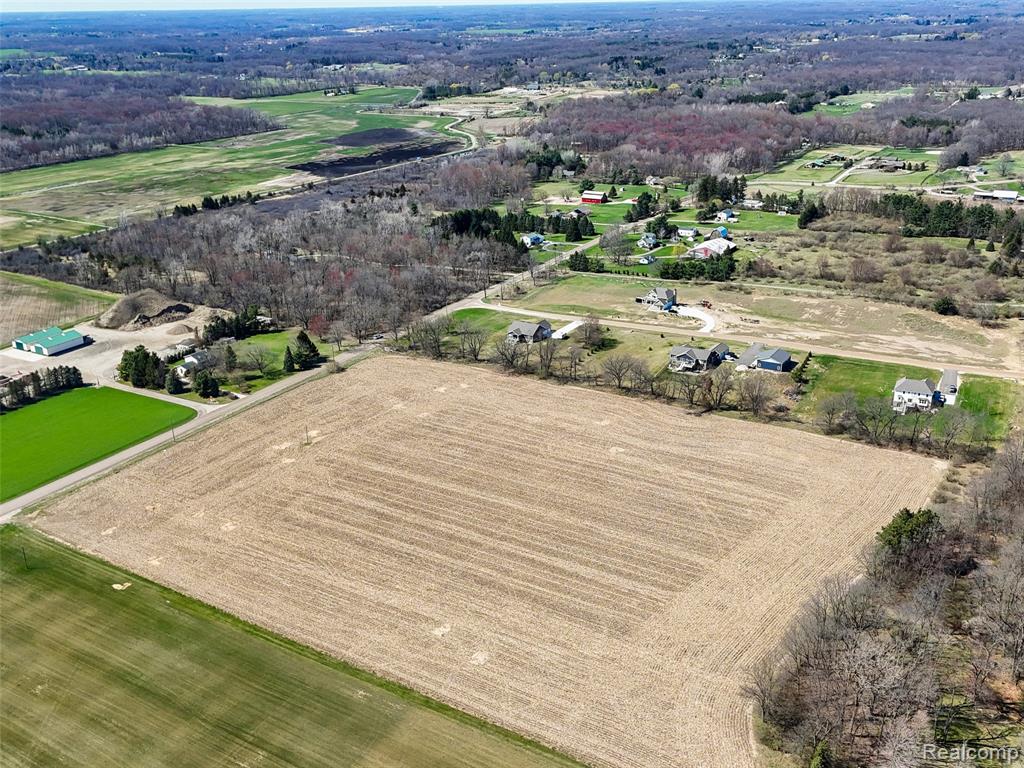 7670 Parshallville Road, Hartland, MI 48430 — Photo 40