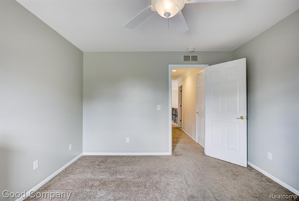 54683 Four Seasons Drive, Shelby Twp, MI 48316 — Photo 43