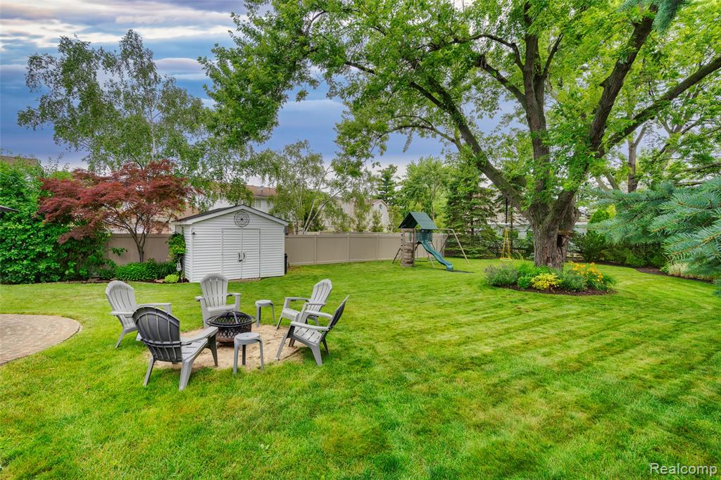 6848 Chadwick Drive, Canton, MI 48187 — Photo 37