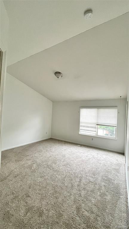 4797 CARRINGTON Drive, Rochester Hills, MI 48306 — Photo 17