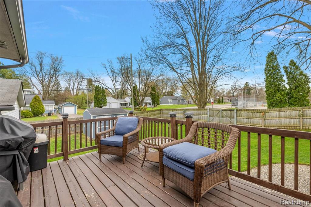490 Glenn Court, Lake Orion, MI 48362 — Photo 21