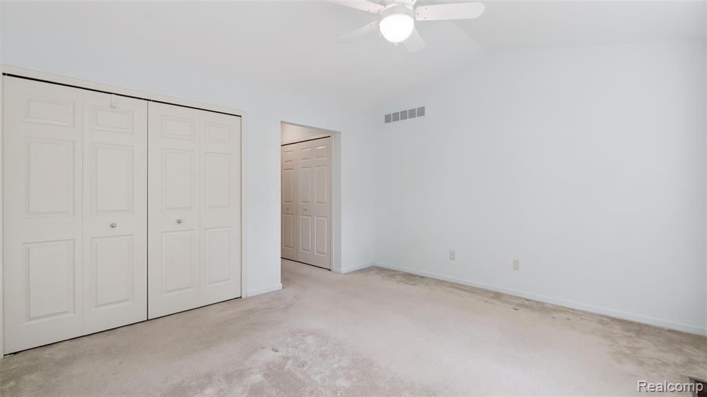 2096 Maplehurst Drive, Commerce Twp, MI 48390 — Photo 13