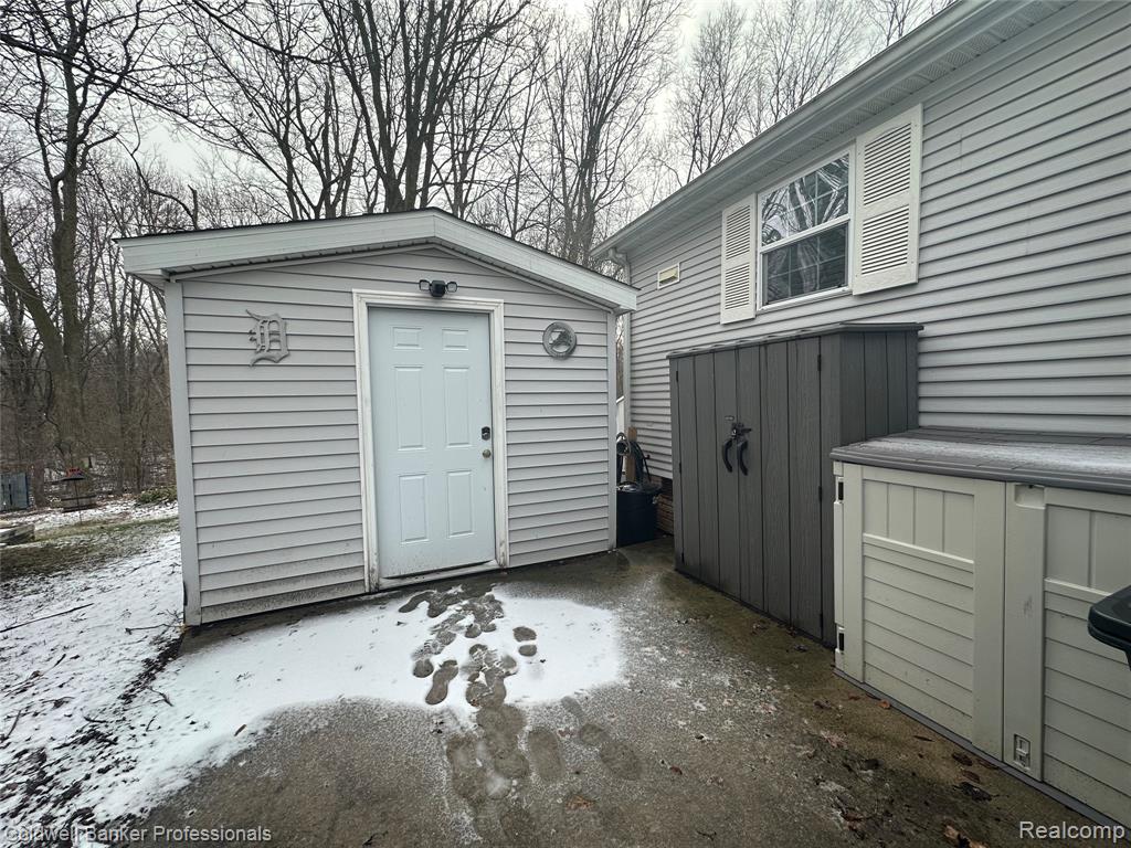 94 Twin Oaks Drive, Lapeer, MI 48446 — Photo 24