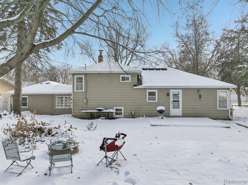 4049 S Shore Street, Waterford, MI 48328 — Photo 20