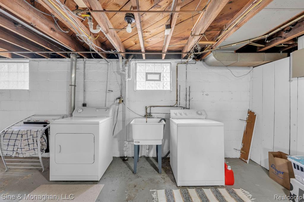 424 W Hudson Avenue, Royal Oak, MI 48067 — Photo 35