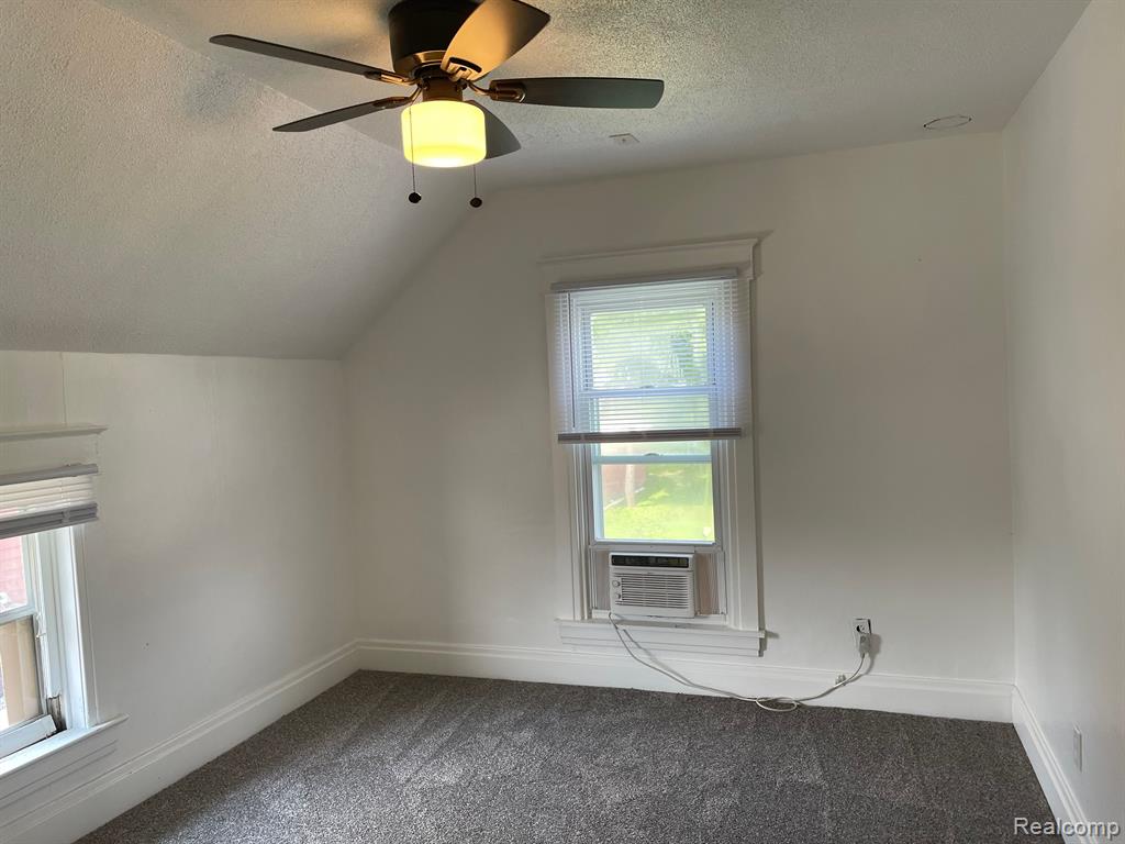 7562 Miller Road, Swartz Creek, MI 48473 — Photo 5