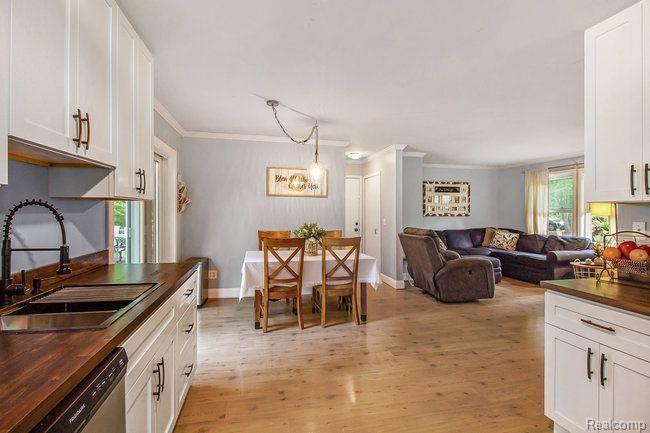 8696 Sargent Road, Fowlerville, MI 48836 — Photo 12