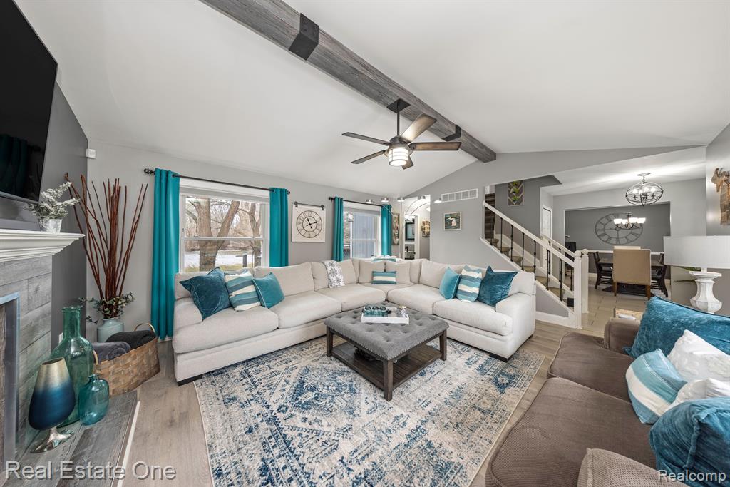 4083 W MAPLE Road, Wixom, MI 48393 — Photo 8