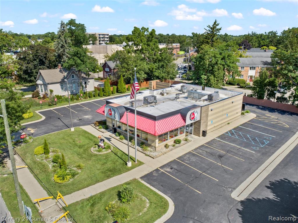 32704 Grand River Avenue, Farmington, MI, 48336