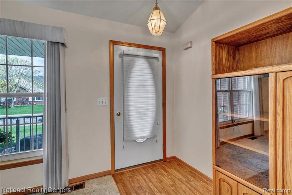 469 HARVARD Drive, Romeo, MI 48065 — Photo 6