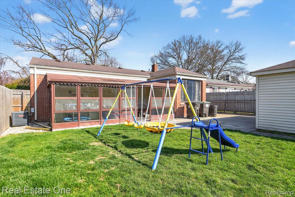 8062 Campbell Street, Taylor, MI 48180 — Photo 30