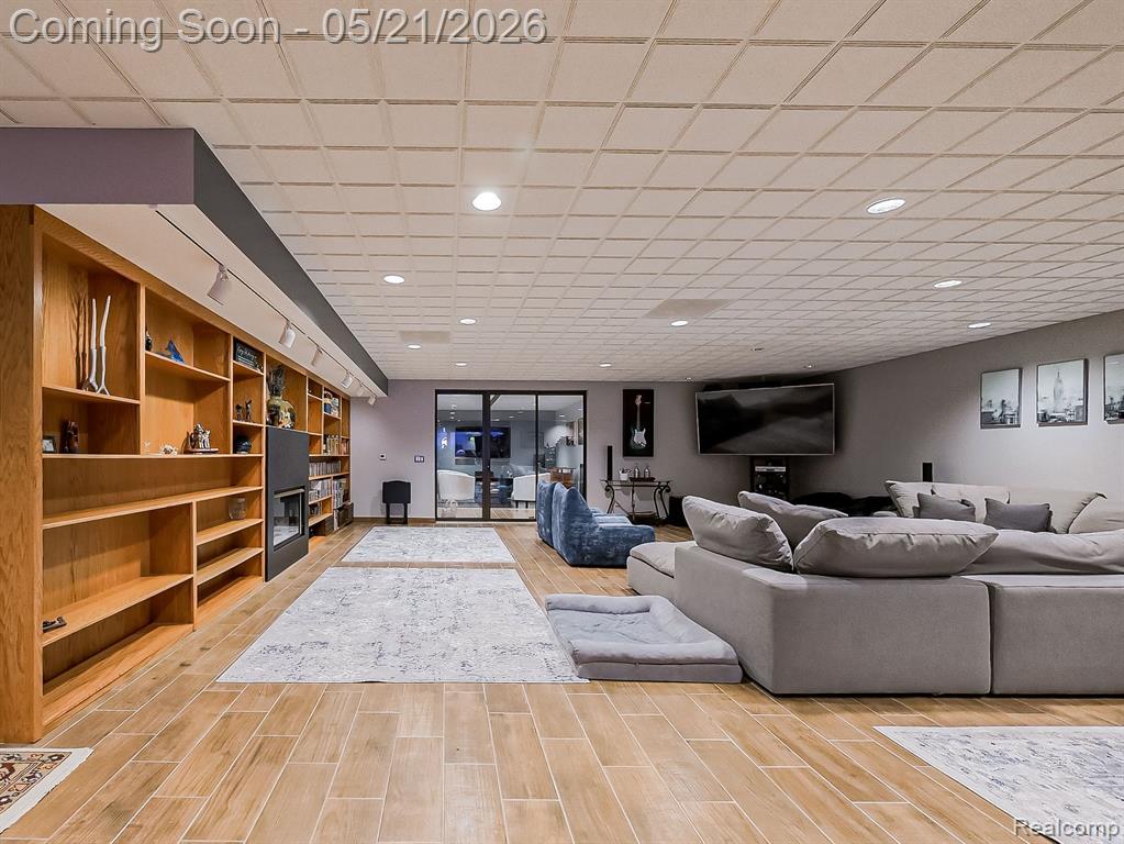 17477 IRIS Circle, Clinton Twp, MI 48036 — Photo 69