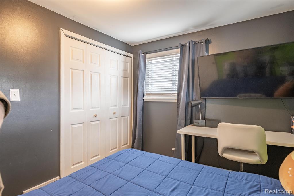 39464 CATHER Street, Canton, MI 48187 — Photo 21