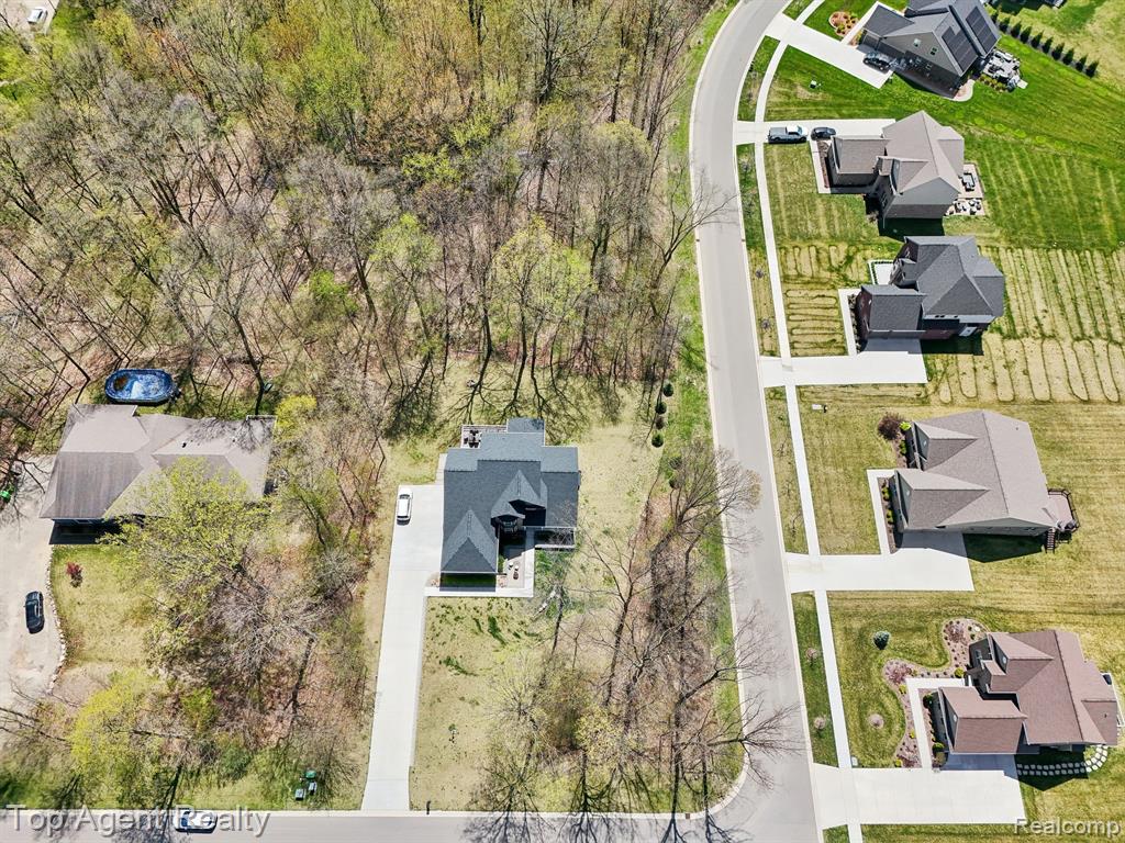 59419 DEER HAVEN Drive, South Lyon, MI 48178 — Photo 37