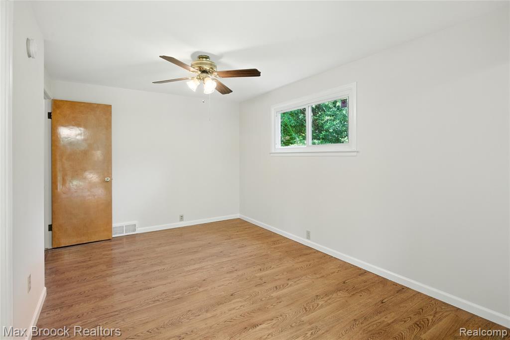 3084 E Hillcrest Drive, Clyde, MI 48049 — Photo 23