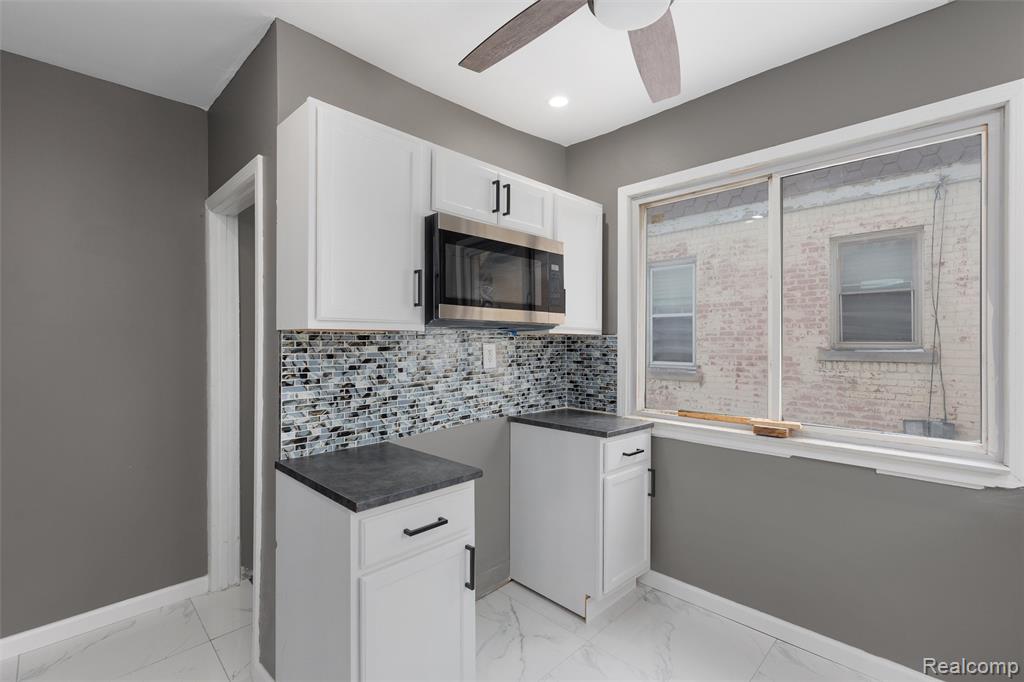18439 Alcoy Street, Detroit, MI 48205 — Photo 10