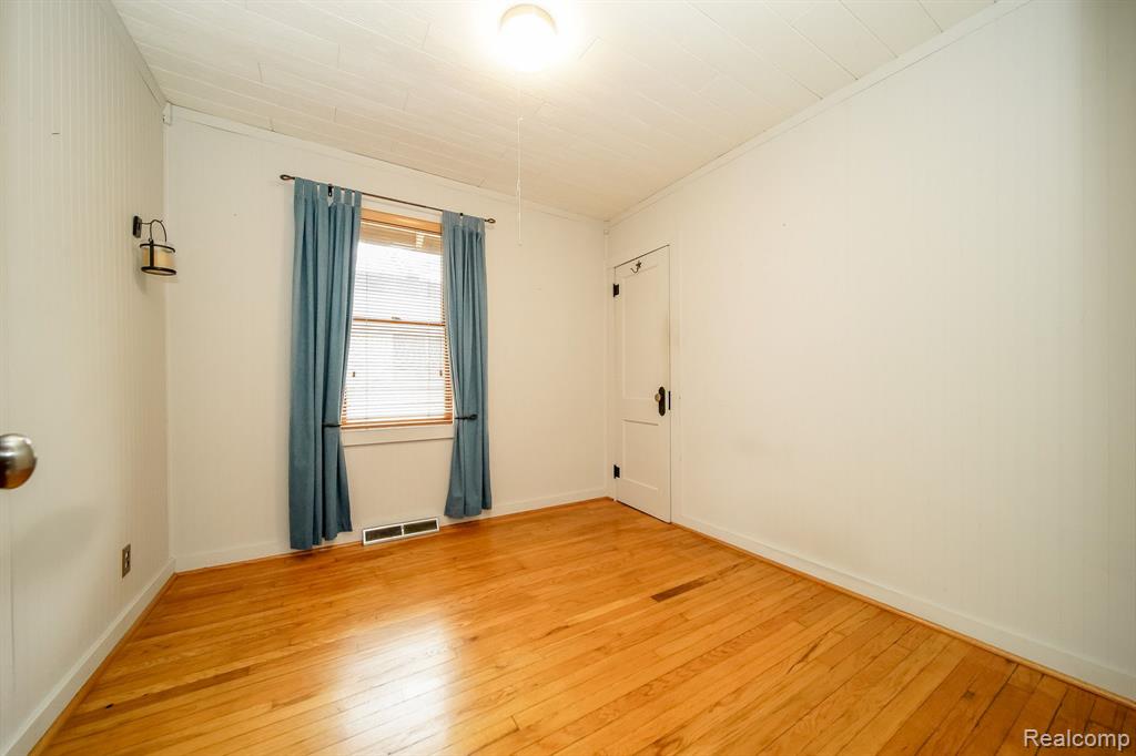 873 HENDRICKSON Boulevard, Clawson, MI — Photo 32