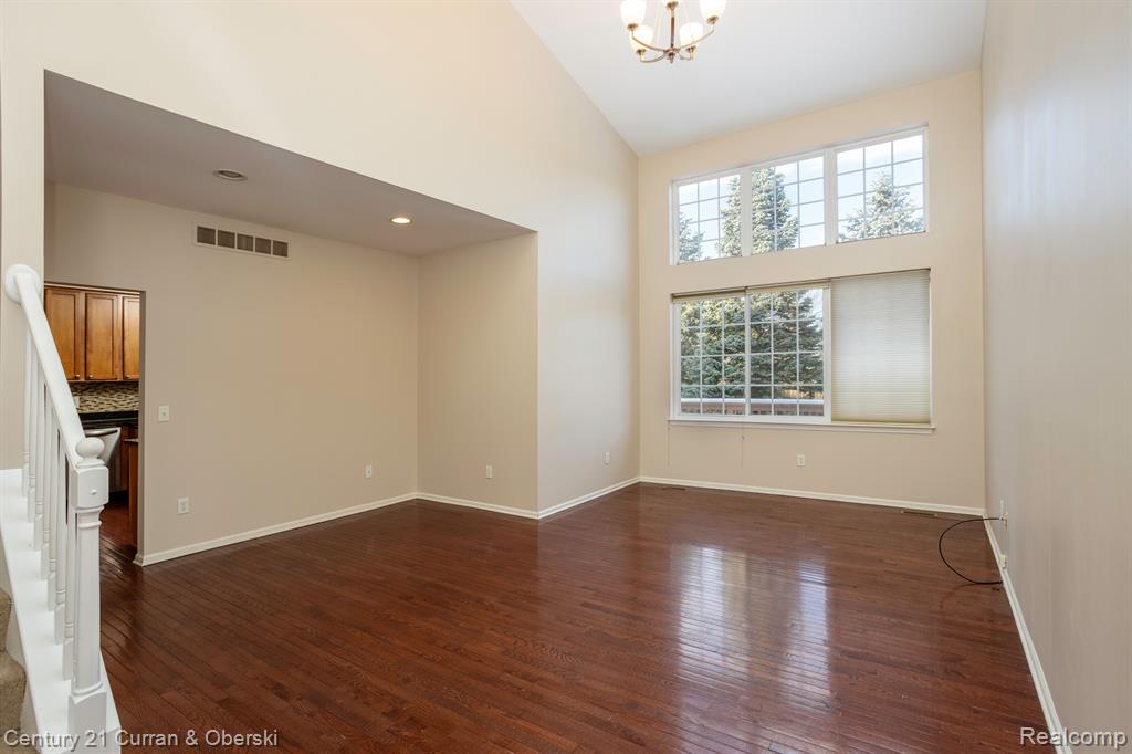 29428 Weston Drive, 124, Novi, MI 48377 — Photo 5