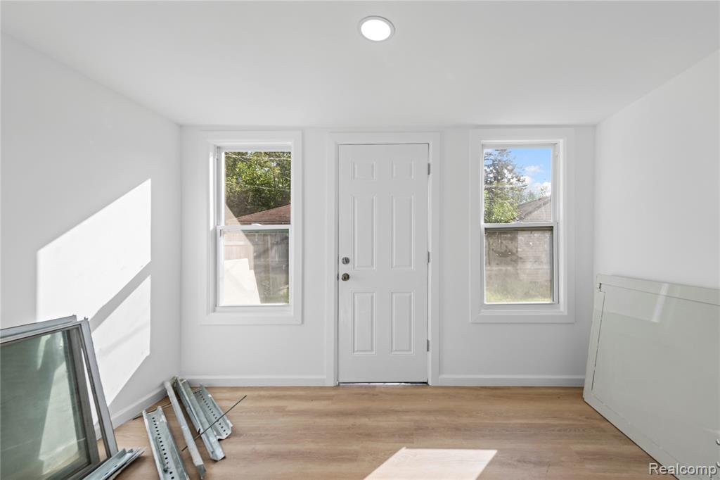 16560 Oakfield Street, Detroit, MI 48235 — Photo 9