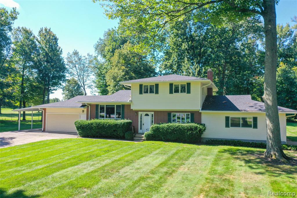 6158 Golfview Drive, Burton, MI 48509 — Photo 4