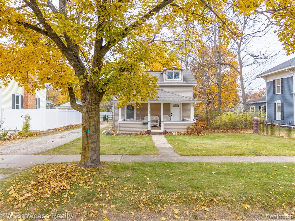 608 S Adelaide Street, Fenton, MI 48430 — front exterior