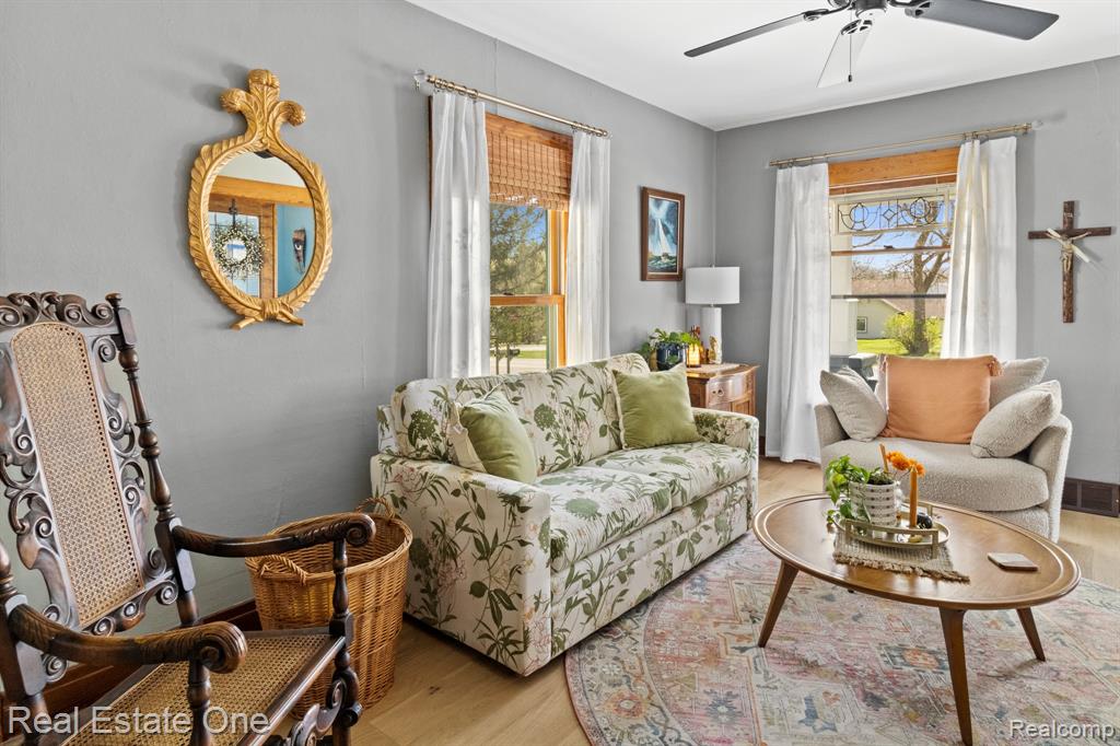 10191 Erie Street, Goodrich Vlg, MI — Photo 5