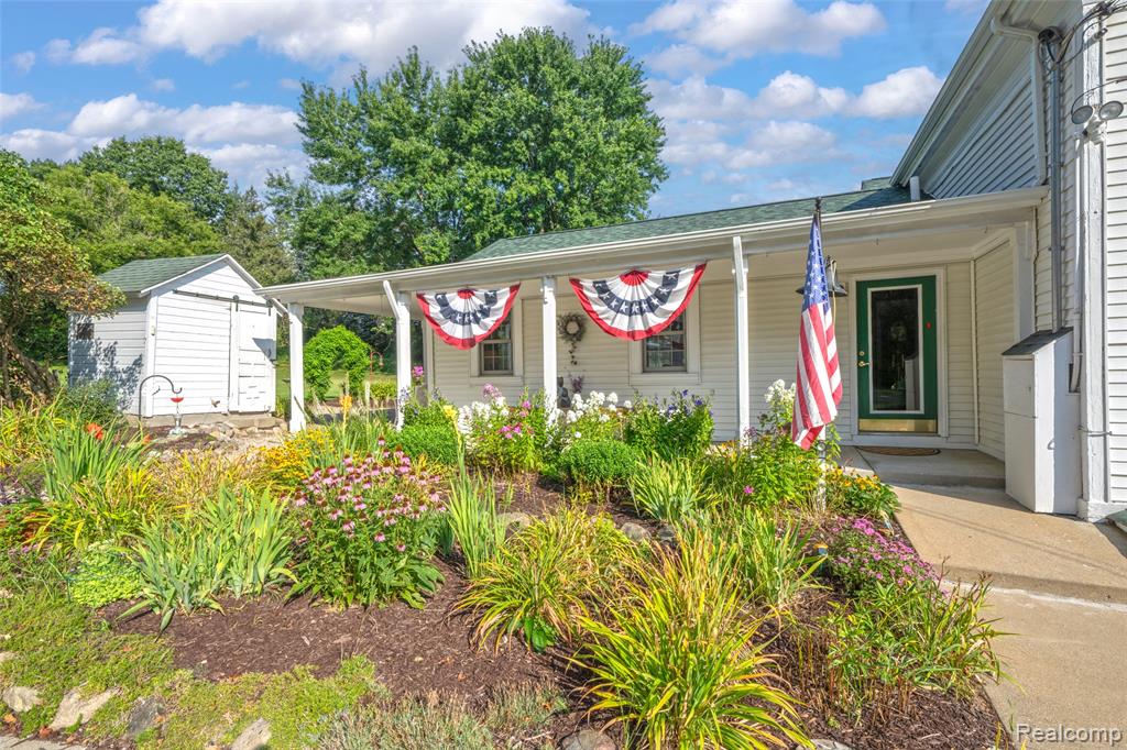 371 N Ortonville Road, Ortonville, MI 48462 — Photo 42